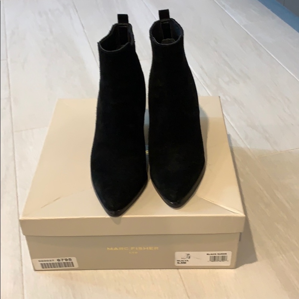 Black sude Marc Fisher booties